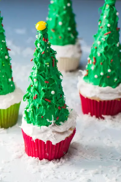 Christmas Tree Cupcakes for your holiday baking enjoyment and your festive party platters!